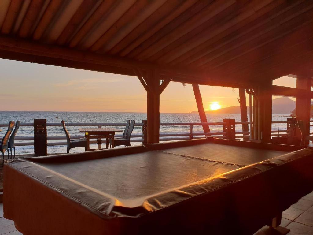 Готель 77 Sunset Plaza Cisolok Екстер'єр фото